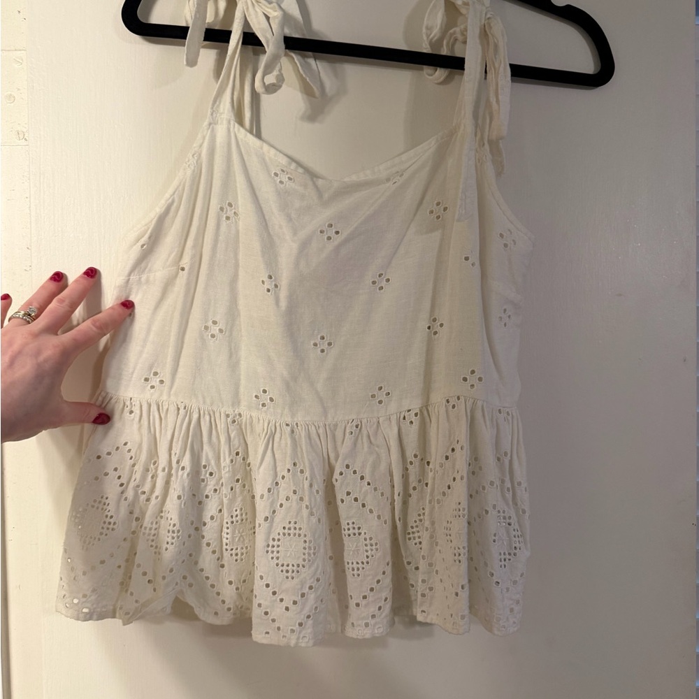 Madewell - Elegant White Eyelet Women's Top